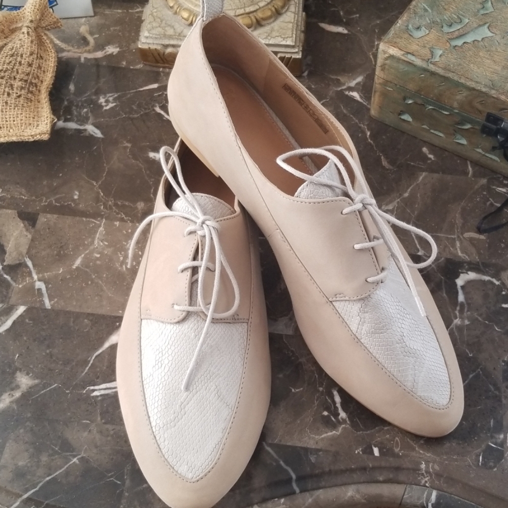 Ugg Oxfords